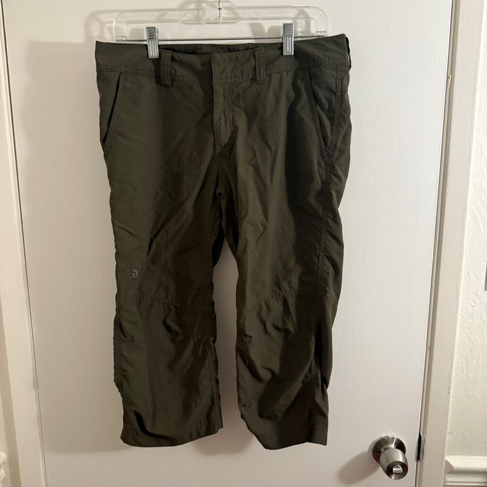 North Face Women's Olive Green Pants Capris sz 10 Hiking Outdoors